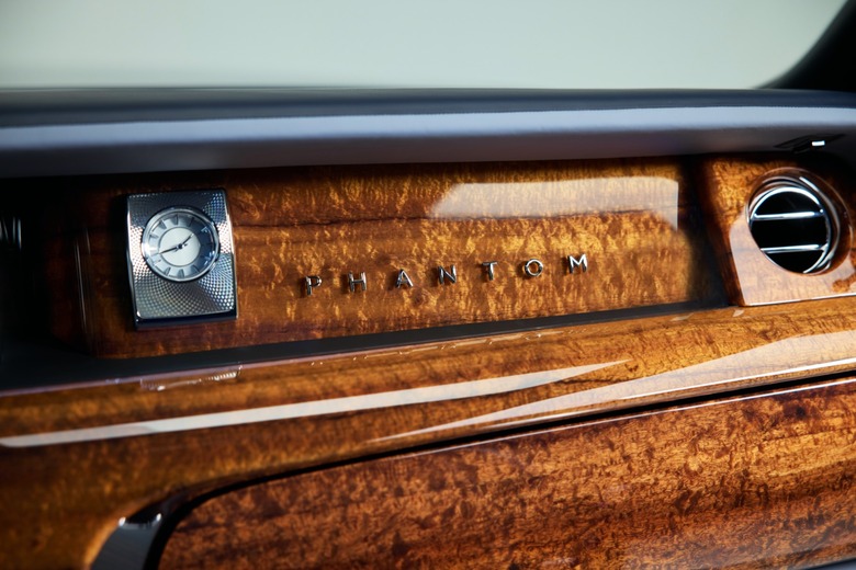 JBS-2021-Rolls-Royce-Phantom-KOA-Dove-Grey-Interior-1-1.jpg