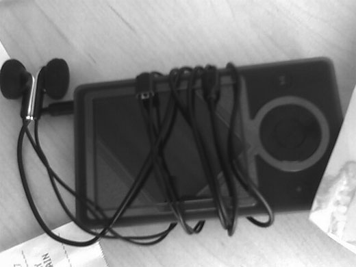 zuneblackandwhite