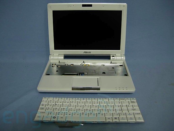 The ASUS Eee 900 to have multi finger gesture support asus eee 901 26
