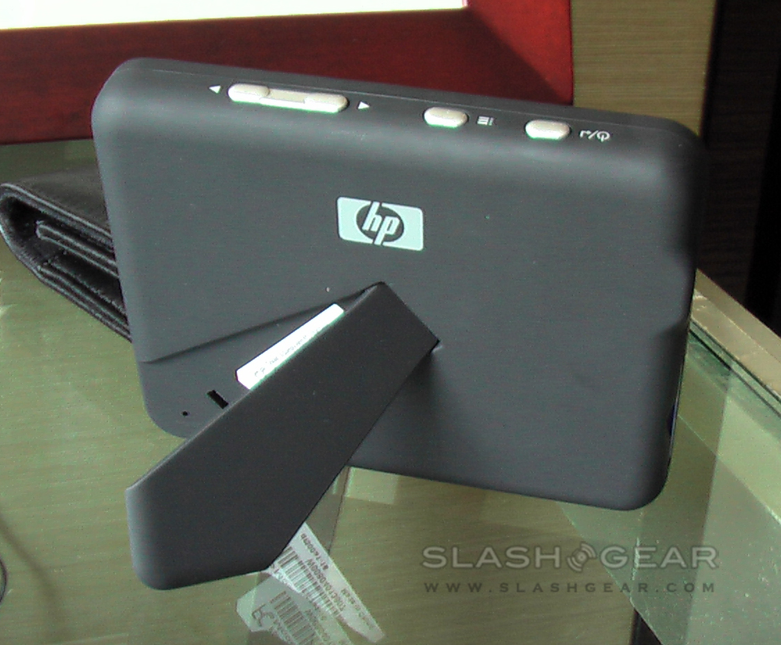 HP Df300 & Df1000a Digital Photo Frames SlashGear