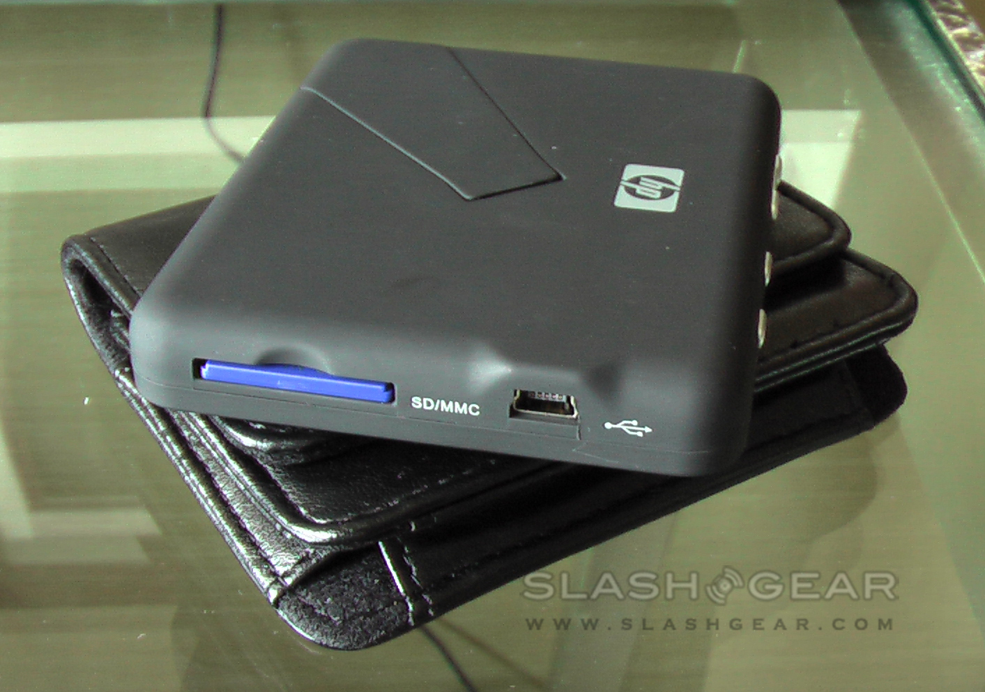 HP df300 & df1000a Digital Photo Frames SlashGear