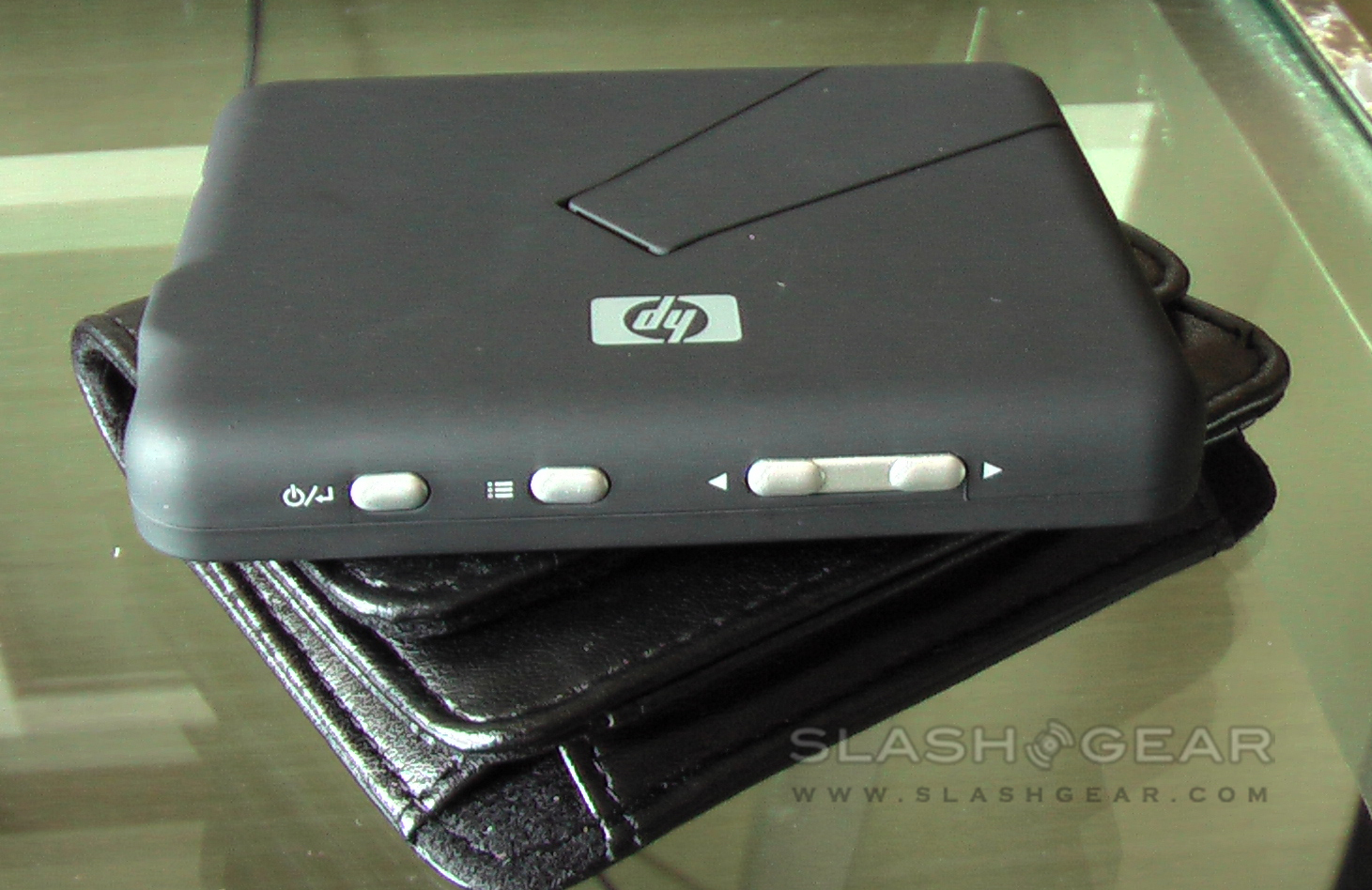 HP df300 & df1000a Digital Photo Frames SlashGear