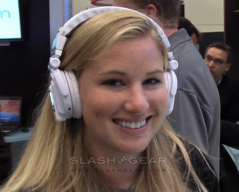 skullcandy mfm pro mirasol headphones 5 480x386
