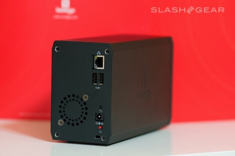 iomega storcenter ix2 3 slashgear 480x319