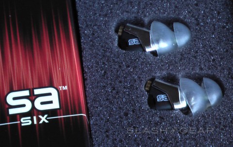 sleek audio sa6 earphones 1 480x303