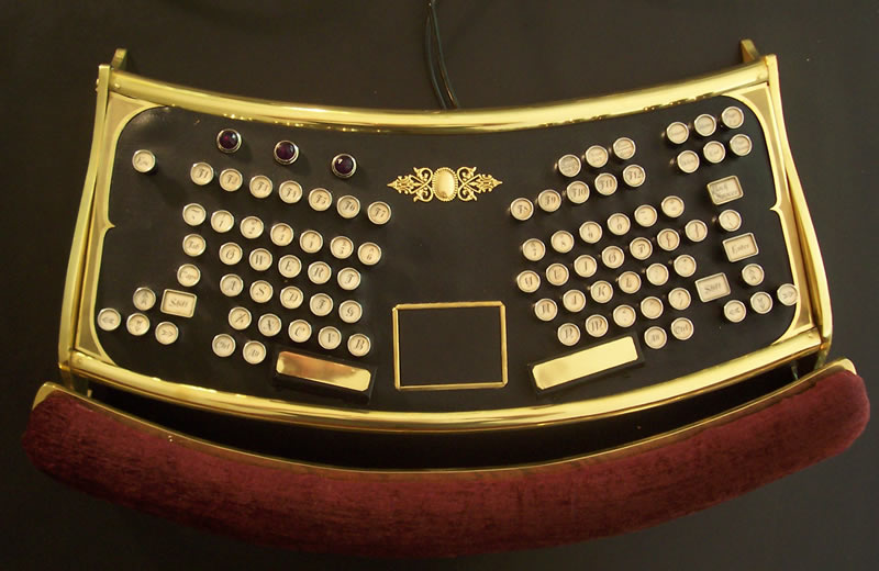 datamancer_ergo_keyboard_2.jpg