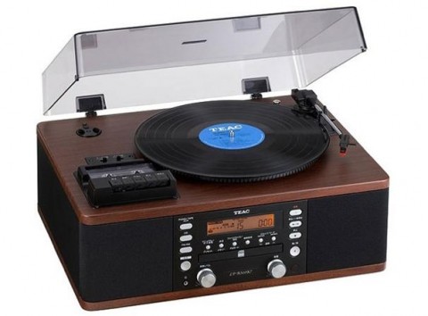 Teac LP R500 is a blast from the past teac retro t3 w606 480x354
