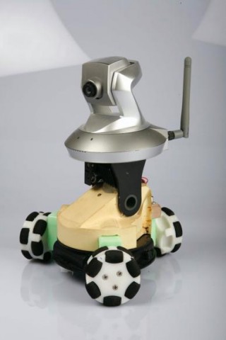 wowwee_rovio_prototype_1-320x480