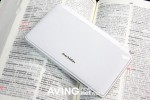 Nurian X-35 electronic dictionary also offers translations and a FM radio
