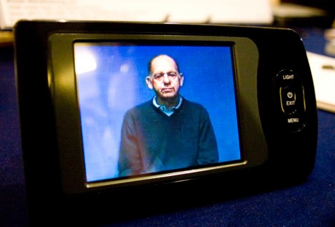 Device helps you translate Sign Language slt 479x325