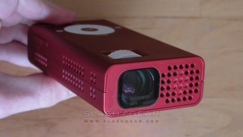 beambox_evolution_r1_pico-projector_4 beambox evolution r1 pico projector 4 480x271