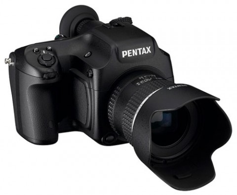 Pentax shows off 645 Digital; updates K20D, K2000 pentax645digital lg 480x394