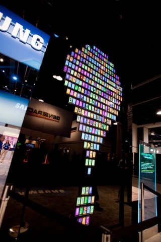 SlashGears Best of CTIA 2009 samsung 2 320x480