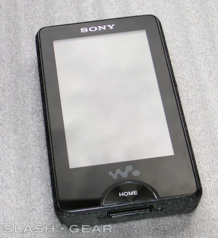 sony walkman x slashgear 01 r3 441x480