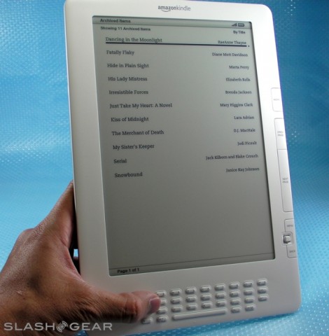 kindle-dx-vs-kindle-2-slashgear-2-r3media kindle dx vs kindle 2 slashgear 2 r3media 470x480