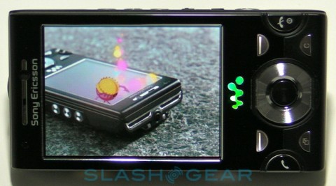 sony ericsson w995a black slashgear set2 2 r3media 480x267
