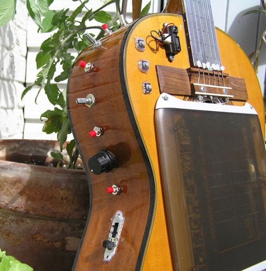 guitare_a_crayon guitare a crayon 540x404