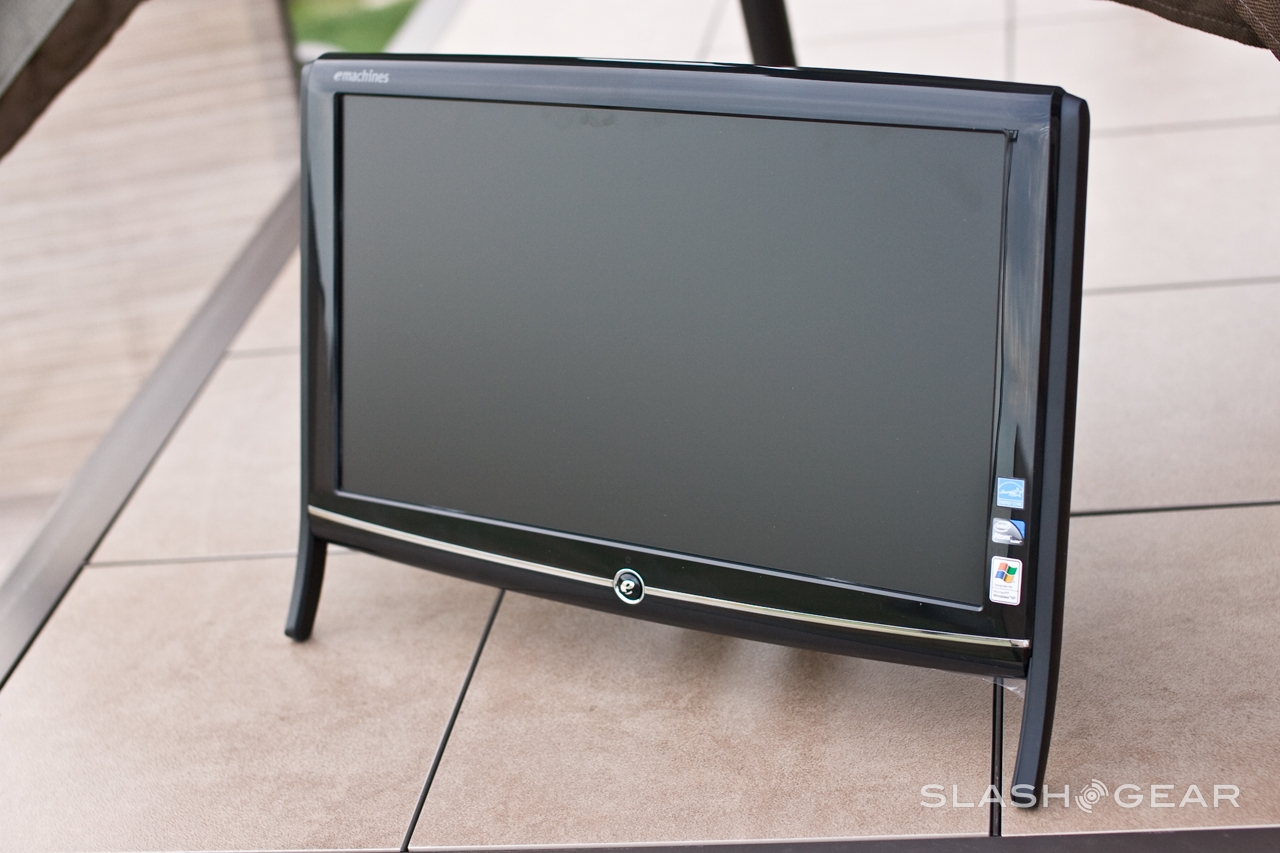 eMachines EZ1601-01 All-in-One Desktop Review