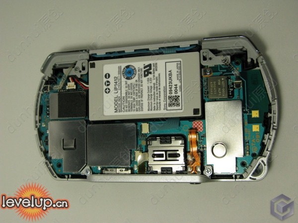 Sony PSP Go Torn Asunder and Inspected PSPGo