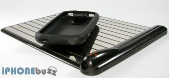 WildCharge Pad and Skin for iPhone 3GS revealed wildcharge iPhone 3GS 14 r3media 580x268 540x249