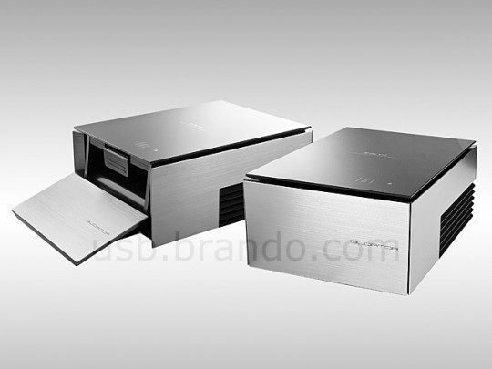 Brando unveils E blue Gladiator HDD Station brandogladiator 540x405