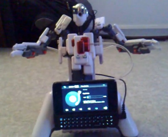 nokia n900 controlled robot 540x441