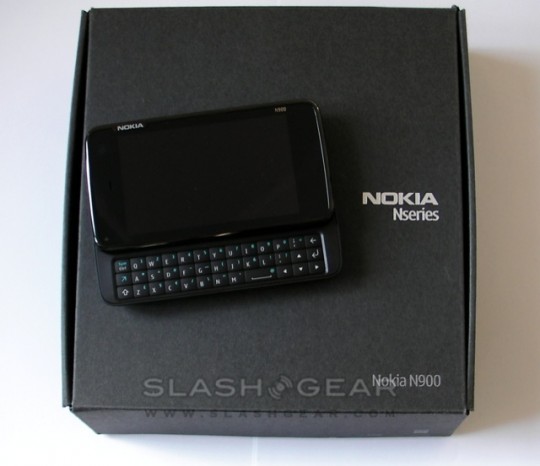 Nokia N900 в коробке