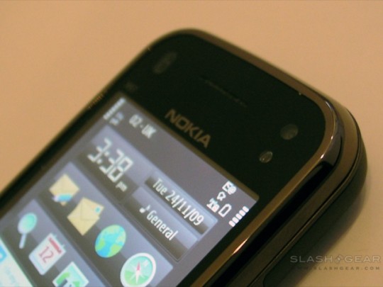 Nokia N97 mini SlashGear Review 41 540x405