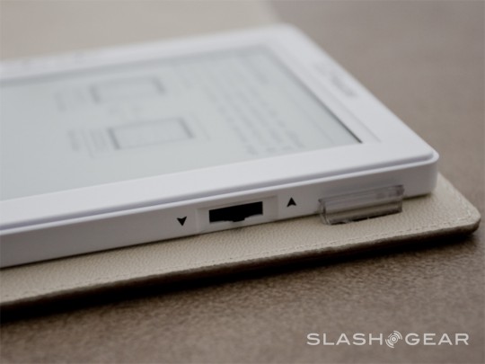 astak_ez_reader_pro_5_2_slashgear astak ez reader pro 5 2 slashgear 540x405