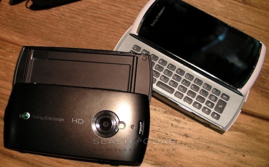 sony ericsson vivaz pro black. Sony Ericsson Vivaz pro 6