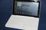 HP Compaq Airlife 100 gets reviewed: too flawed for mainstream