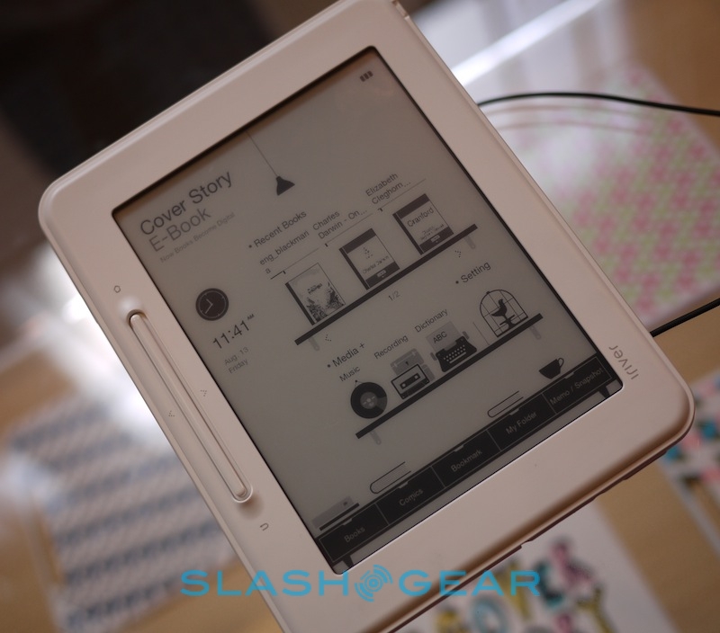Iriver Cover Story Hands-On