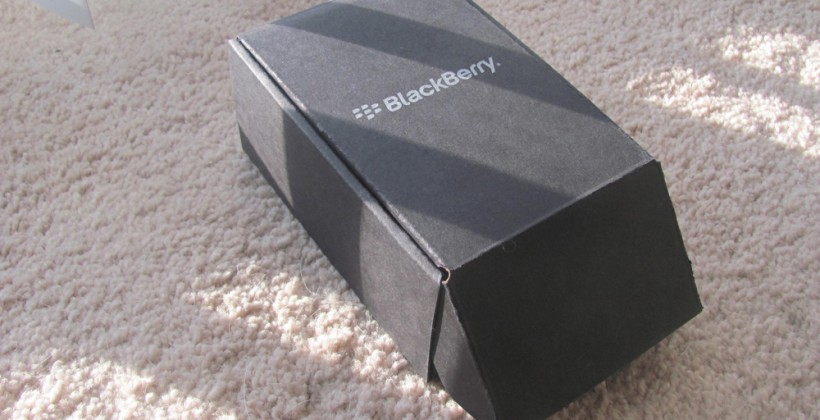 Sprint BlackBerry Style 9670 Unboxing and Hands-on