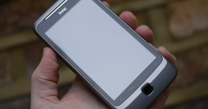 HTC Desire Z unboxing & video demo