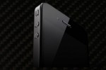 Does Apple iPod wireless sync require a carbon fiber case or not?