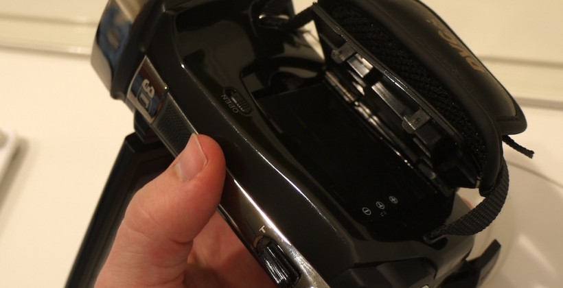 Toshiba Camileo 3D camcorder hands-on