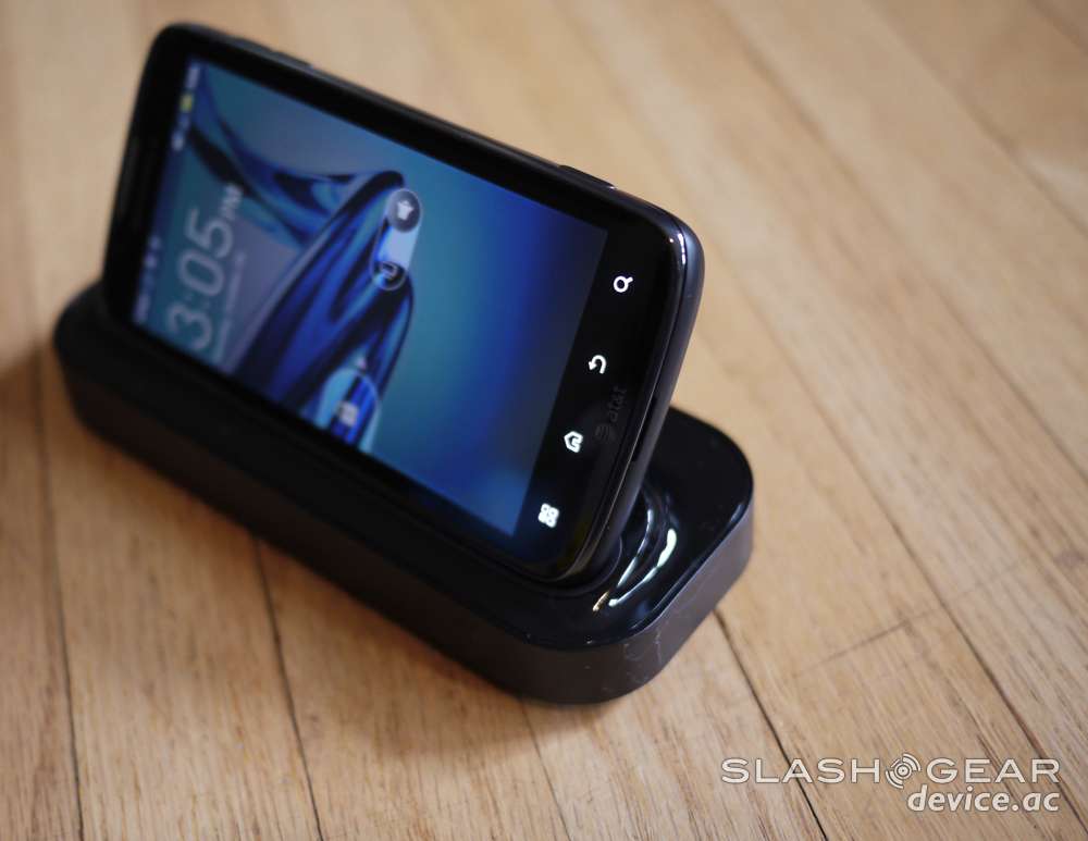 Motorola ATRIX 2 Review SlashGear
