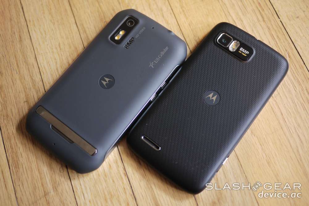 Motorola ATRIX 2 HandsOn And Unboxing [Video] SlashGear