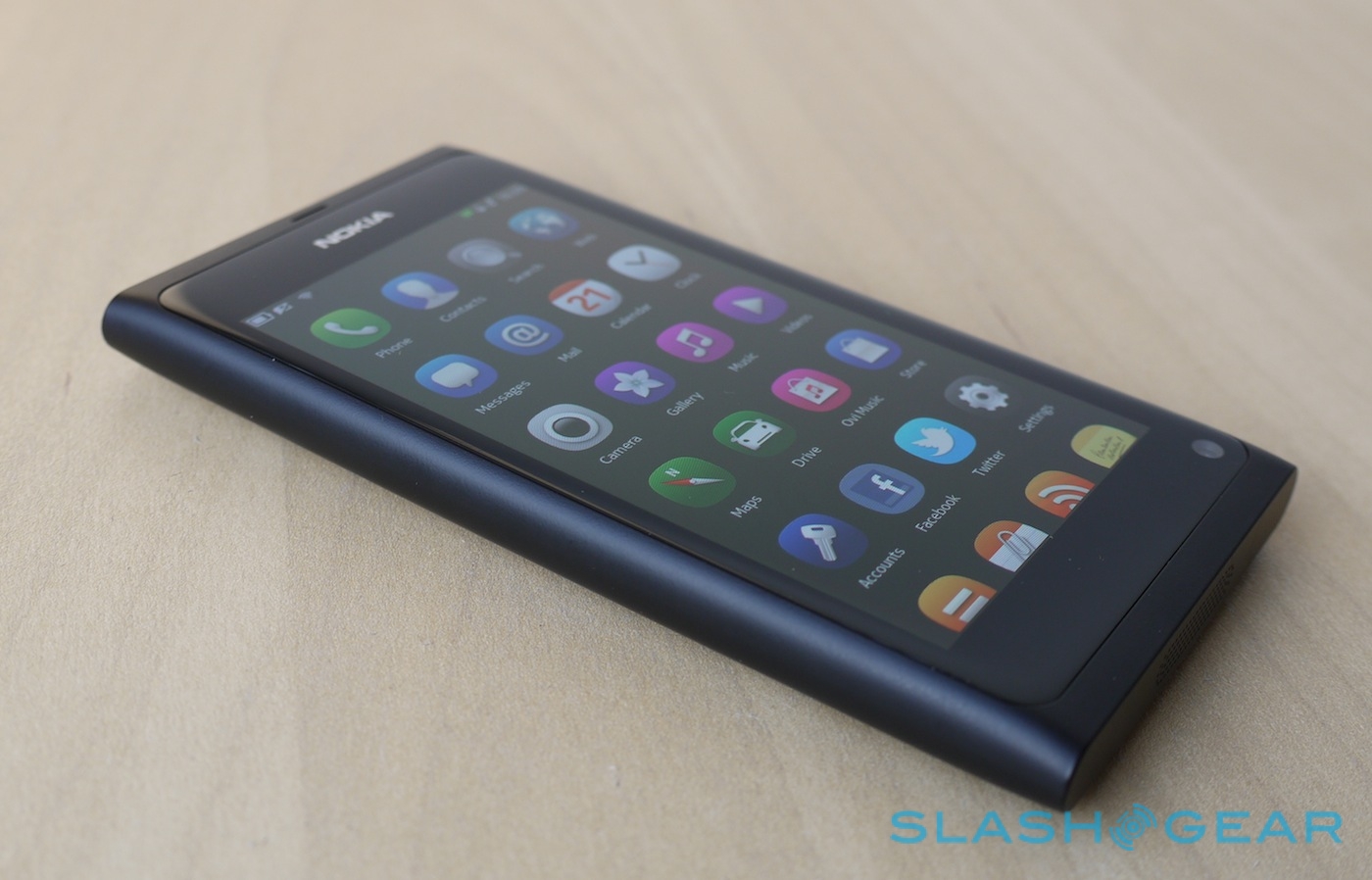 Nokia N9 Review - SlashGear