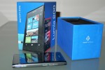 Nokia Lumia 800 hits UK shelves