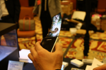 Samsung flexible OLED displays ordered in bulk