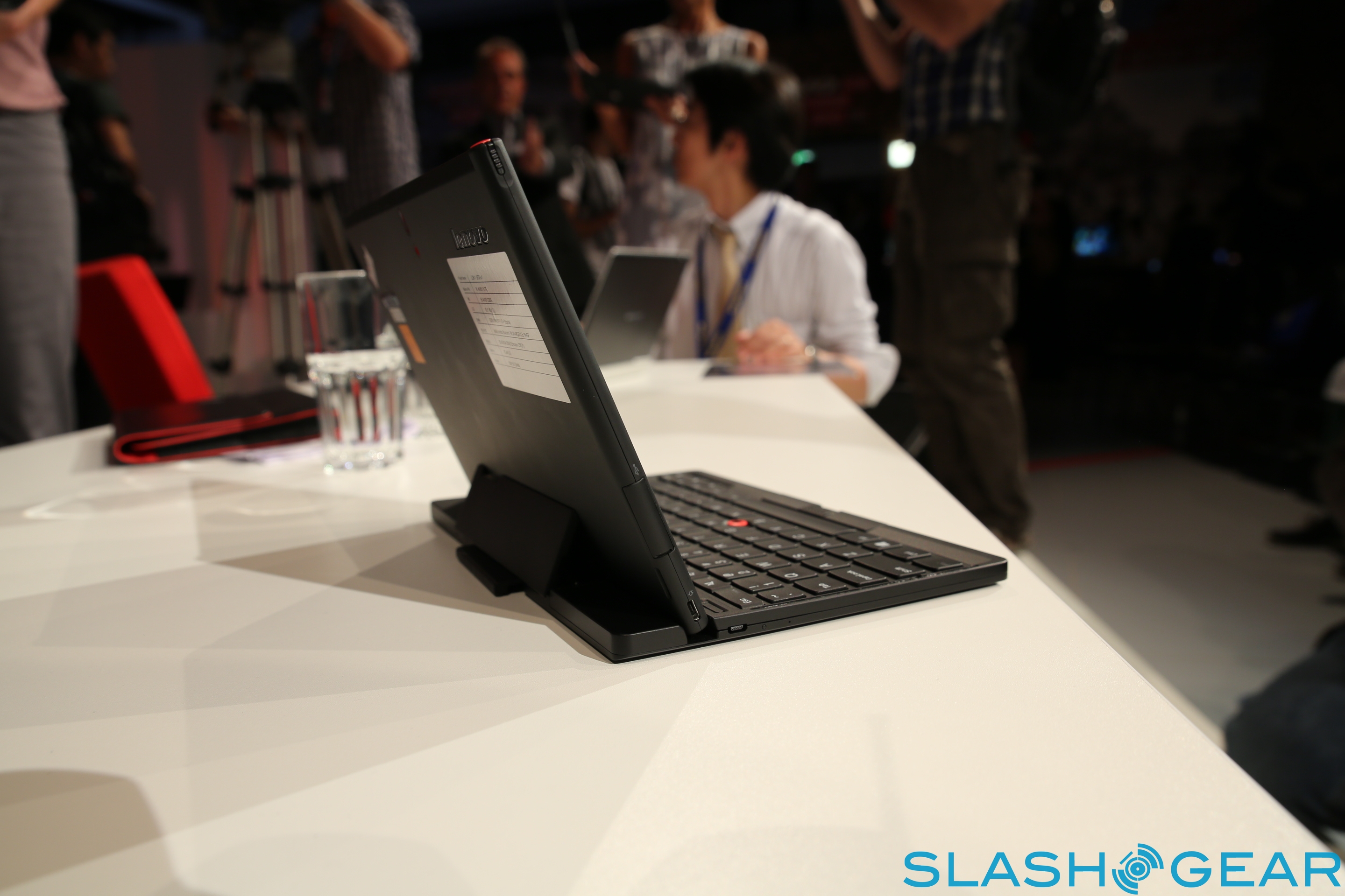 Lenovo ThinkPad Tablet 2 HandsOn SlashGear