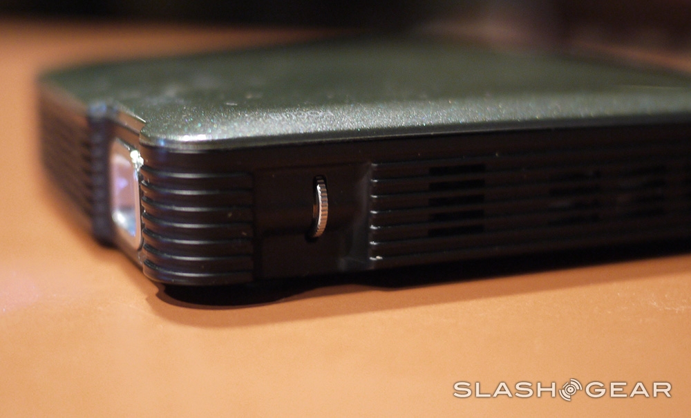 Brookstone HDMI Pocket Projector Review SlashGear