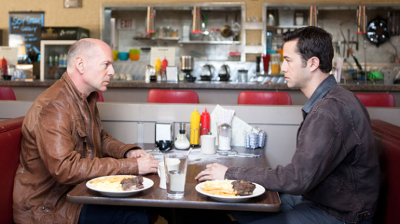 LOOPER movie Review