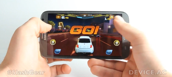 Samsung Galaxy Note II hands-on with quad-core gaming