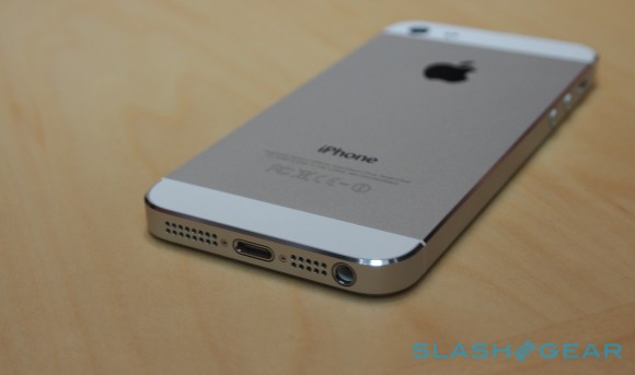 If Google’s Nexus line gets wireless charging, will Apple follow suit?