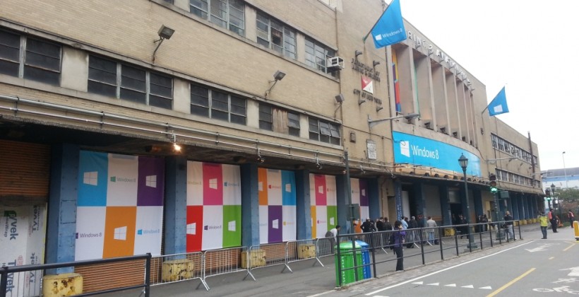 Microsoft creates massive Windows 8 showroom in center of Times Square