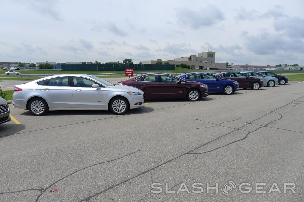 2013 Ford Fusion Energi Test Drive: Ford Does Gamification - SlashGear
