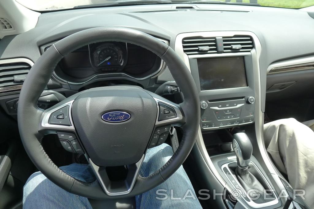 2013 Ford Fusion Energi Test Drive: Ford Does Gamification - SlashGear