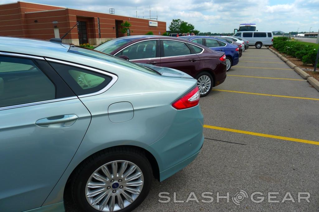 2013 Ford Fusion Energi Test Drive: Ford Does Gamification - SlashGear